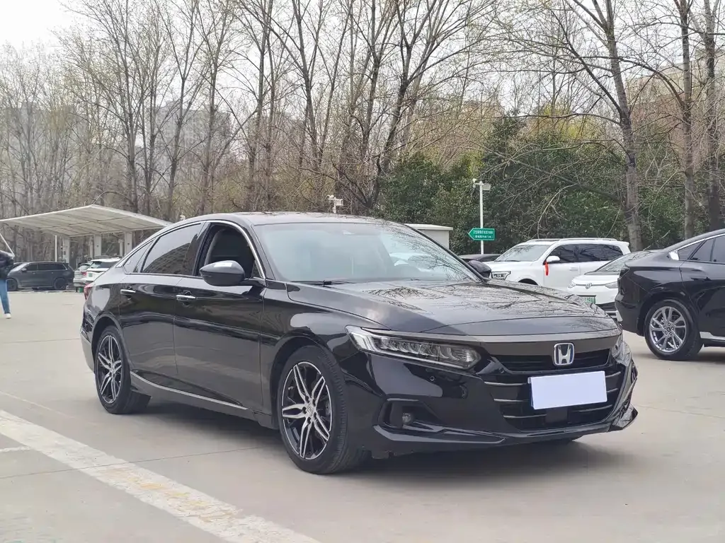 Honda Accord 2023 из CN, фото 2
