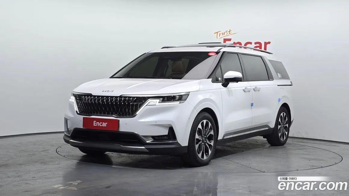 Kia Carnival 2023 из KR, фото 1