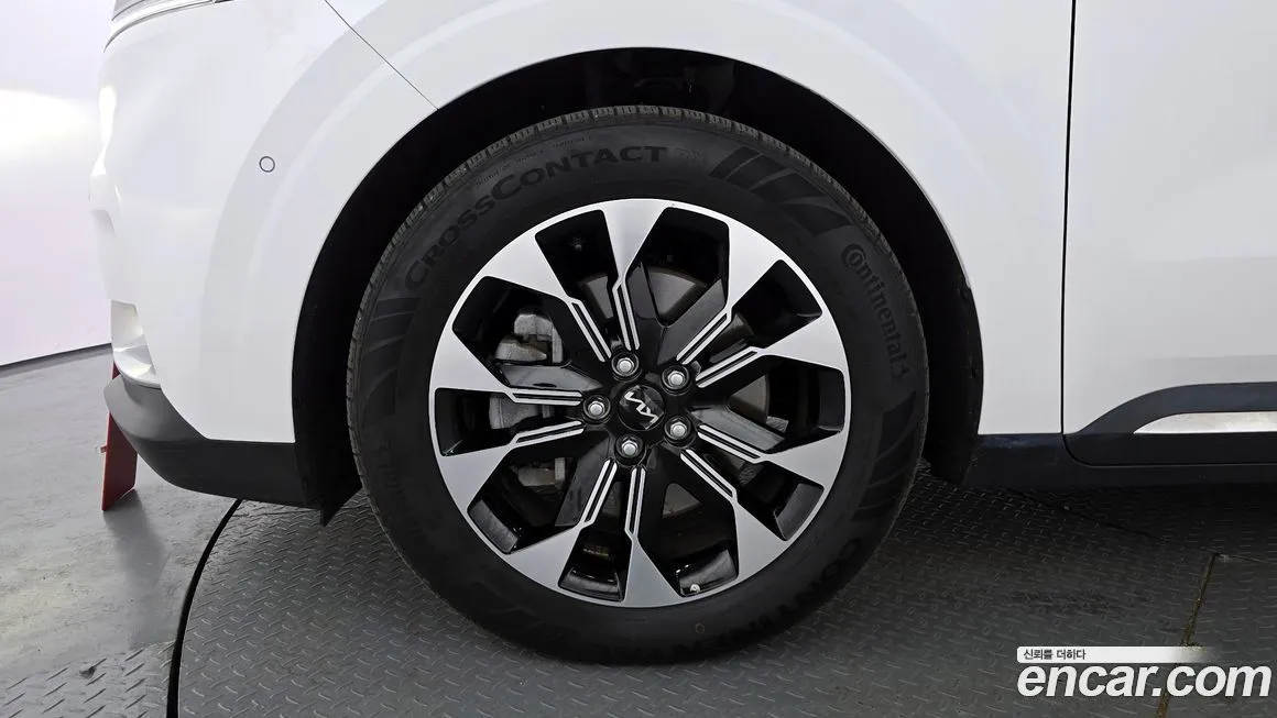 Kia Carnival 2023 из KR, фото 9
