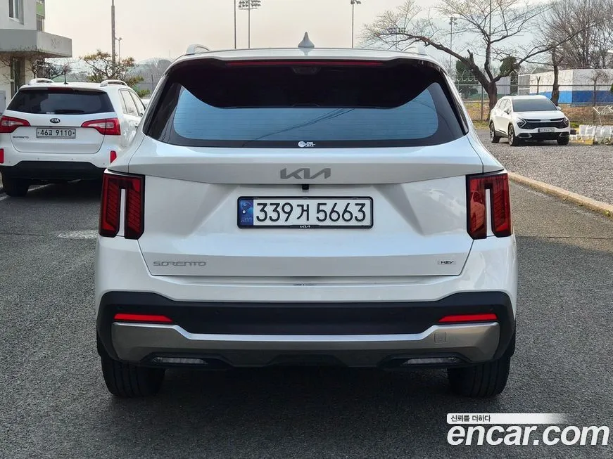 Kia Sorento — фото 7