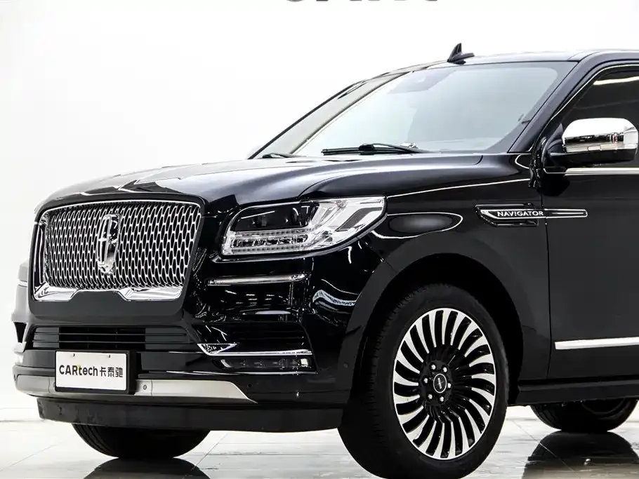 Lincoln Navigator — фото 7
