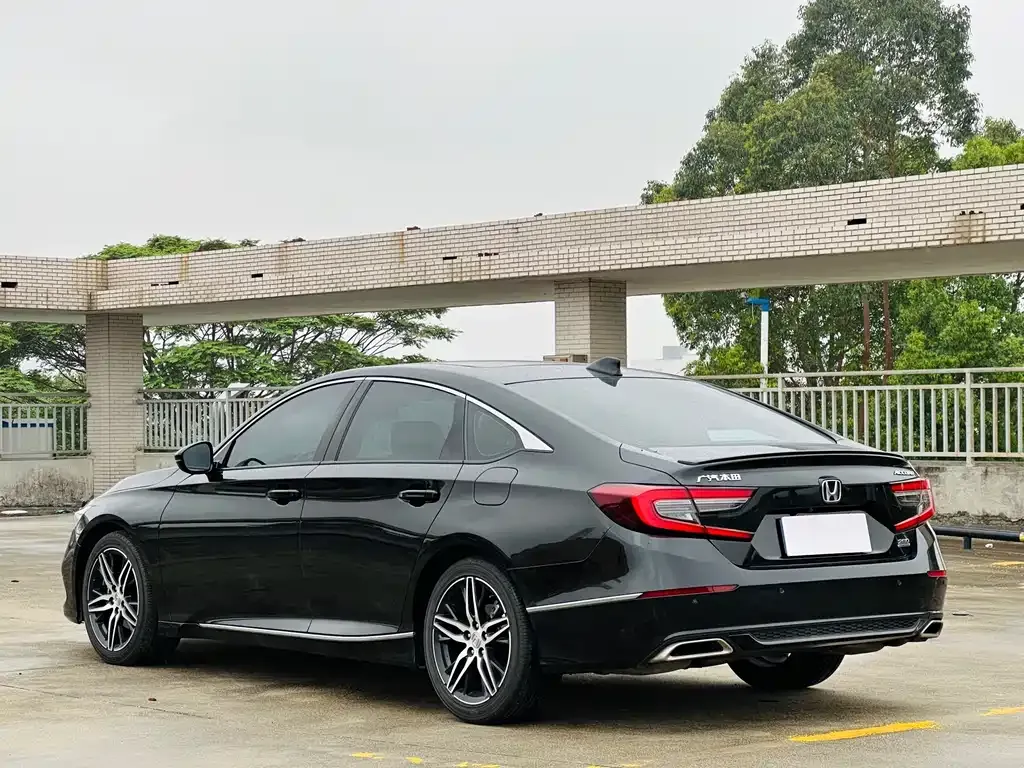 Honda Accord 2023 из CN, фото 10