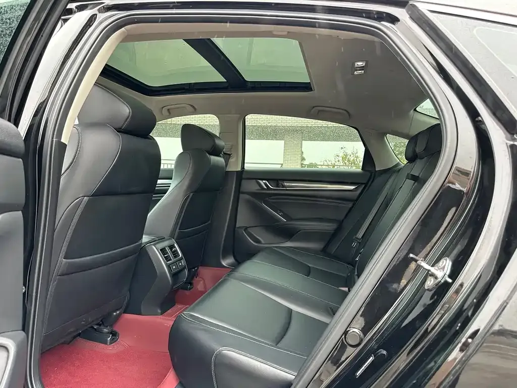 Honda Accord 2023 из CN, фото 5