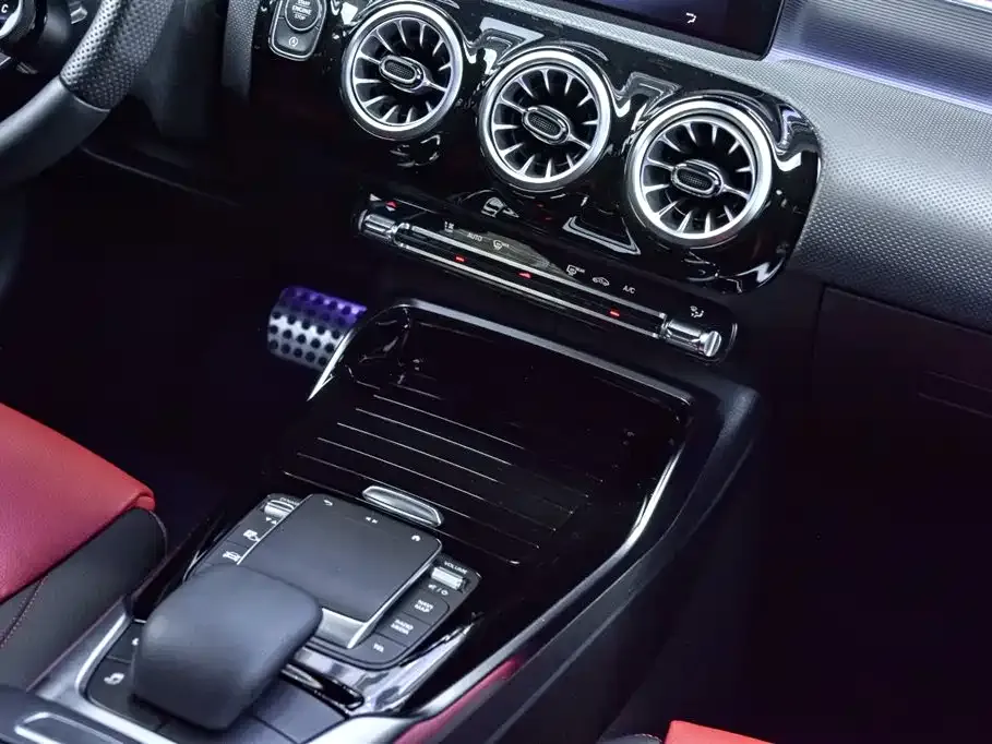 Mercedes-Benz A-Class AMG — фото 8
