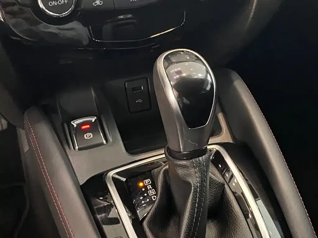 Nissan Qashqai 2022 из CN, фото 2