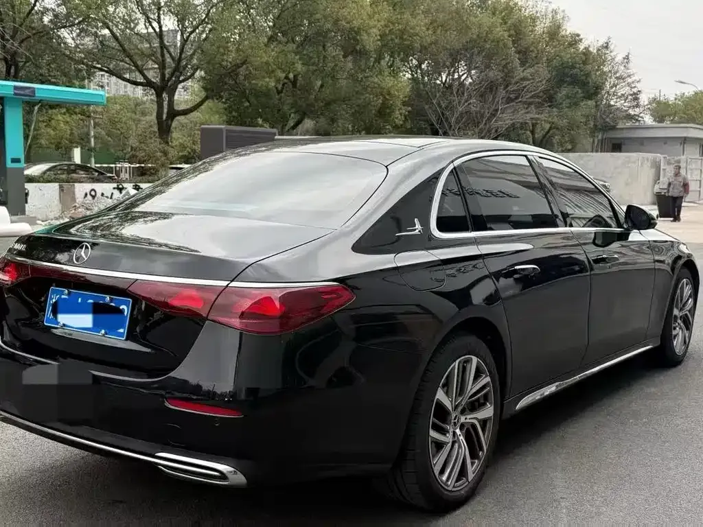 Mercedes-Benz E-Class 2024 из CN, фото 3