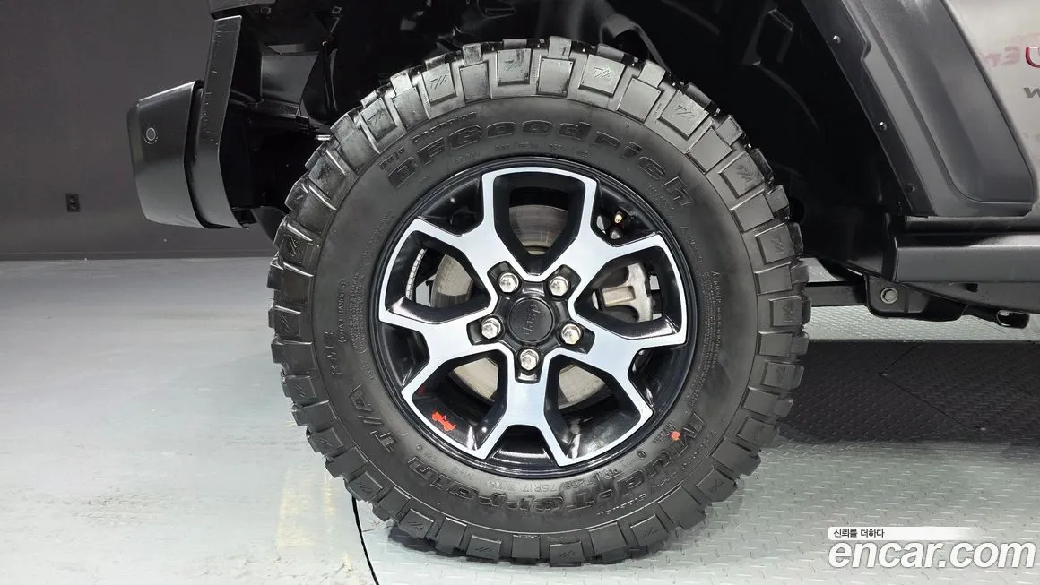 Jeep Wrangler 2022 из KR, фото 5