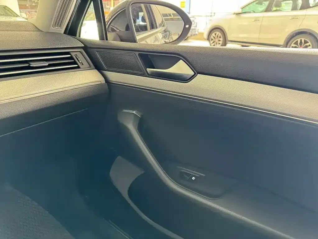 Volkswagen Magotan 2021 из CN, фото 2