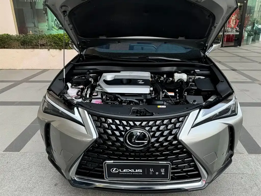Lexus UX — фото 5