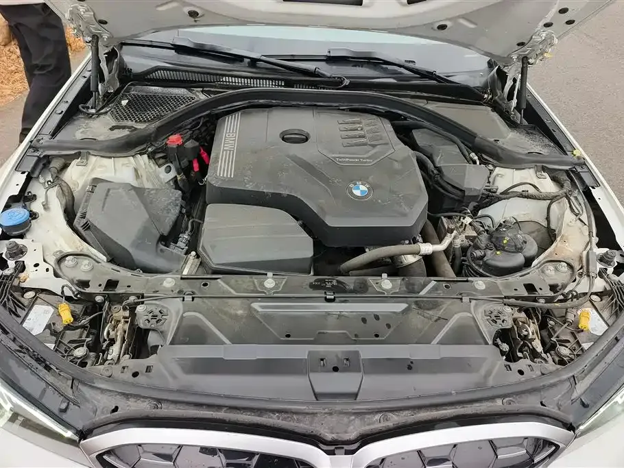 BMW 3 Series 2024 из CN, фото 9