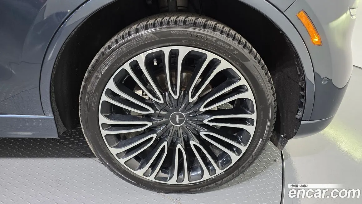 Lincoln Aviator 2021 из KR, фото 7