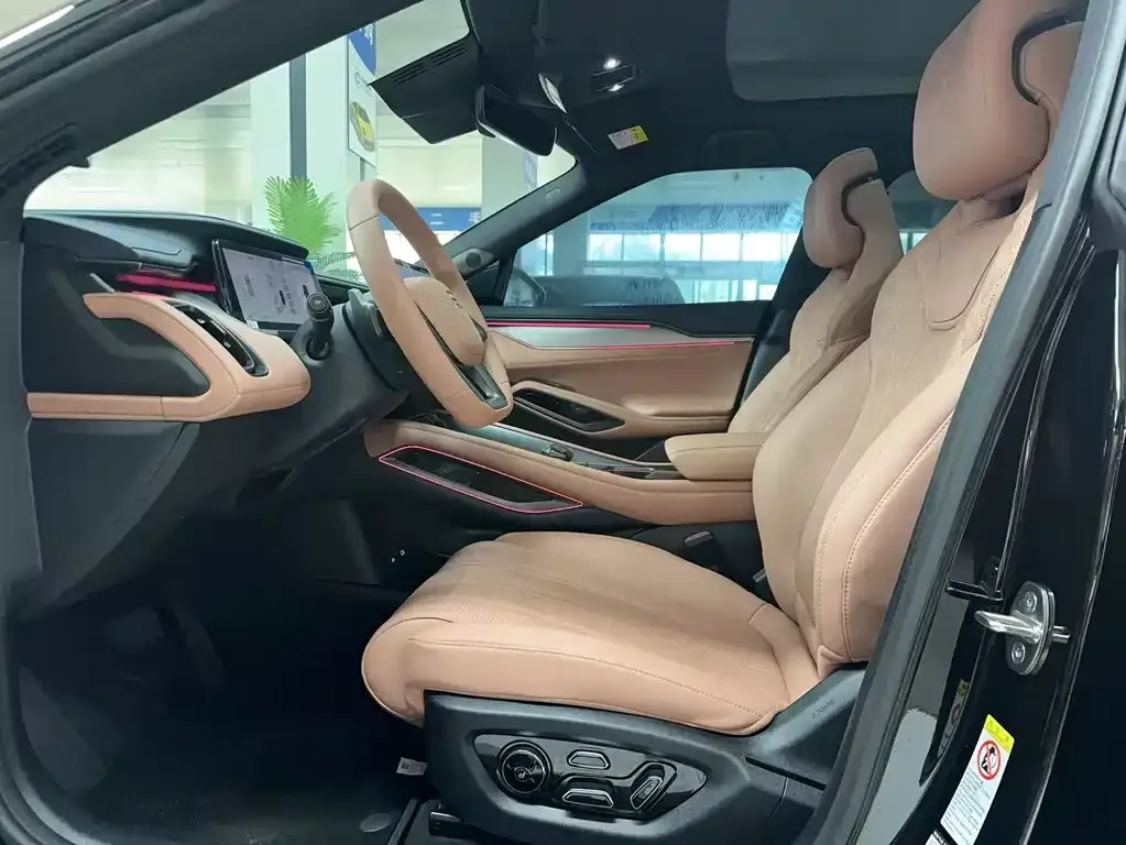 BYD L EV 2025 из CN, фото 8