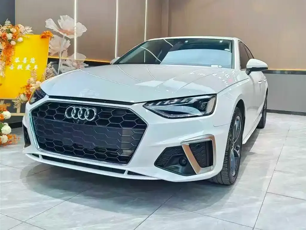 Audi A4L 2021 из CN, фото 1