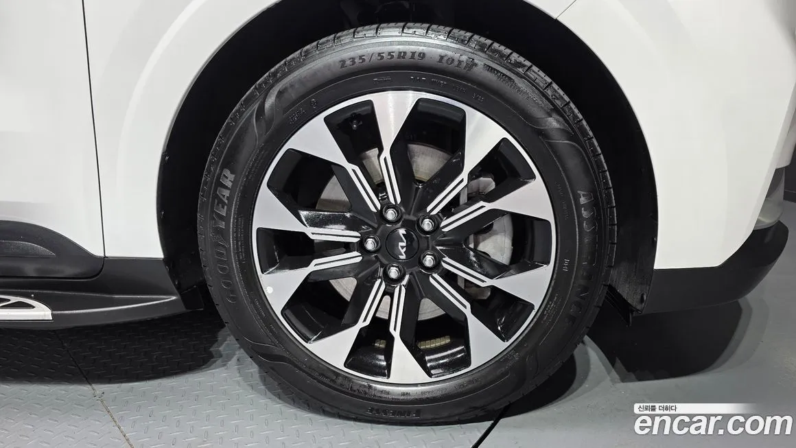 Kia Carnival 2023 из KR, фото 5