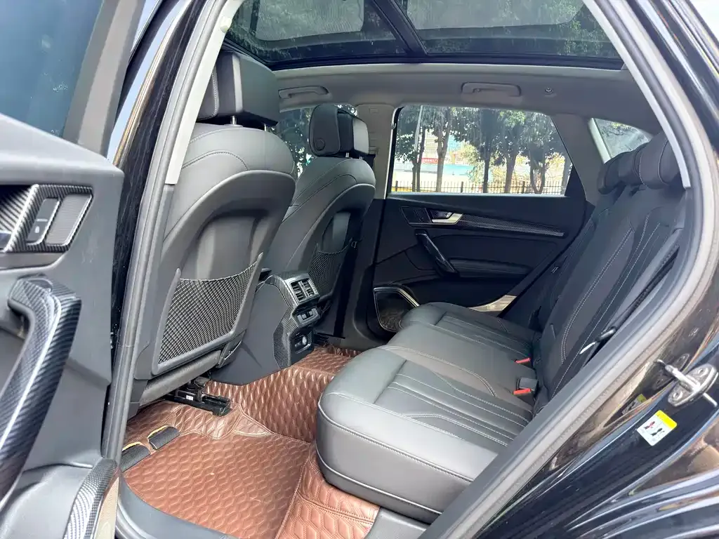 Audi Q5L 2022 из CN, фото 7