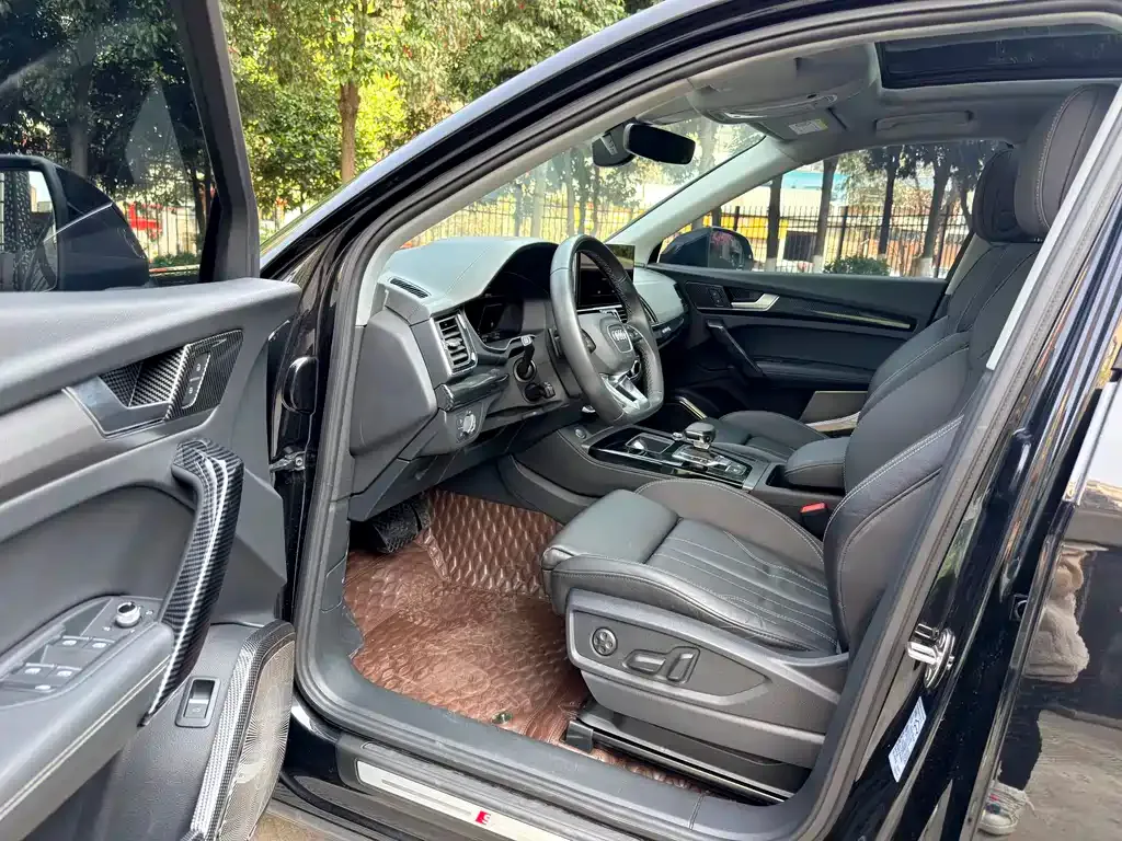 Audi Q5L 2022 из CN, фото 4