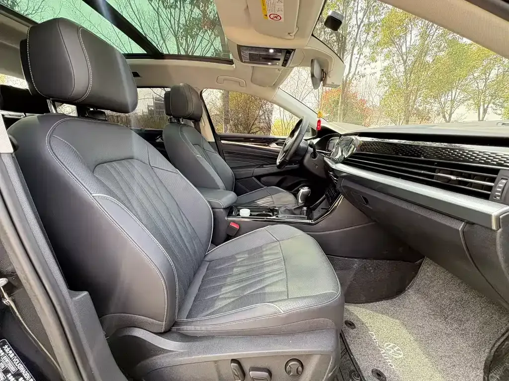 Volkswagen Passat — фото 5