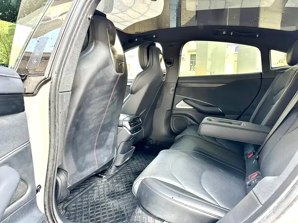 Xiaomi SU7 2024 из CN, фото 7