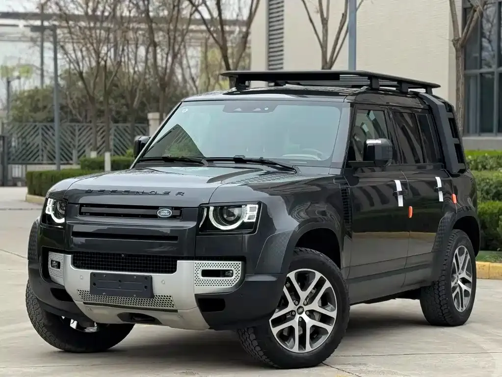 Land Rover Defender — фото 1