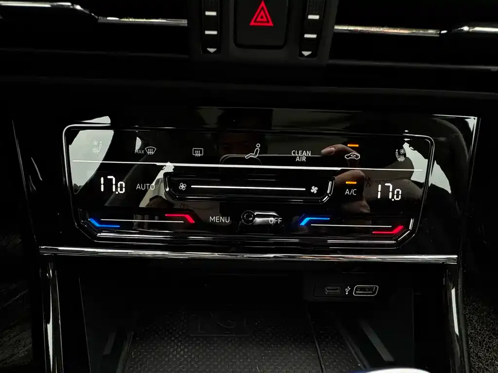 Volkswagen Passat 2023 из CN, фото 2