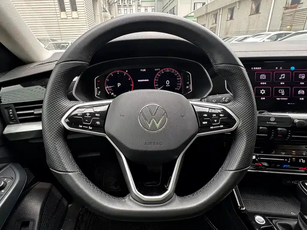 Volkswagen Passat 2023 из CN, фото 4