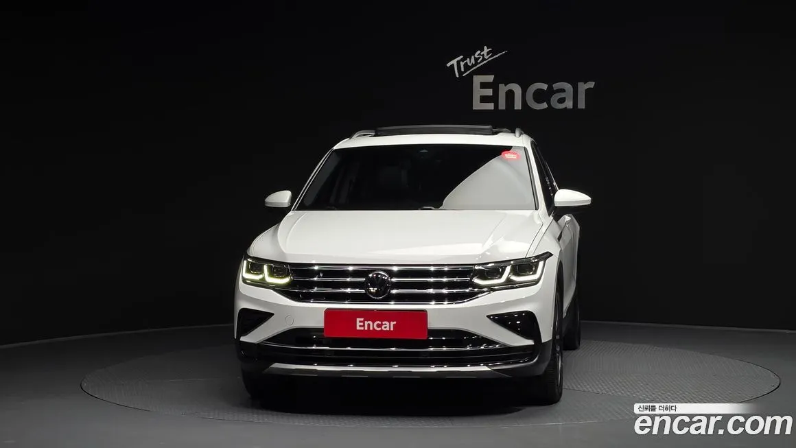 Volkswagen Tiguan — фото 9