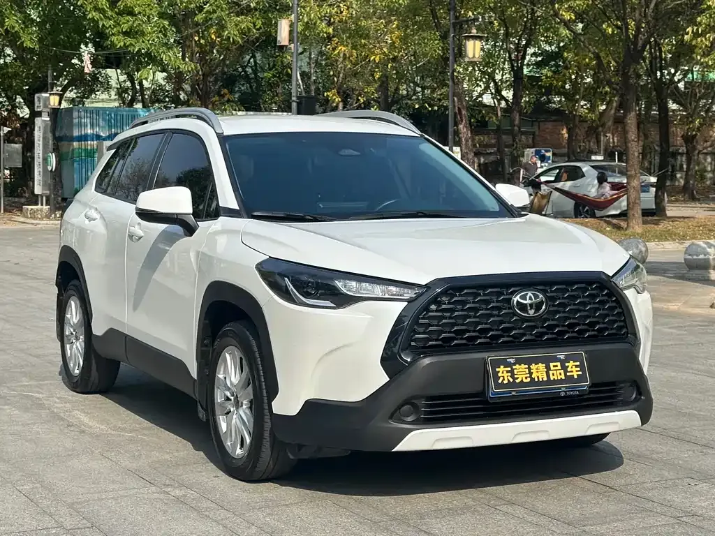 Toyota Corolla Cross 2023 из CN, фото 1