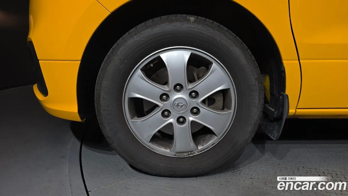 Hyundai Starex 2021 из KR, фото 2