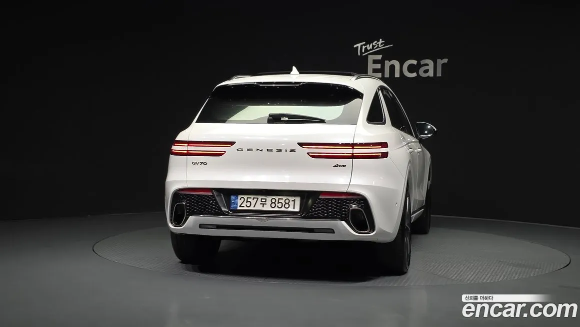 Genesis GV70 2023 из KR, фото 2