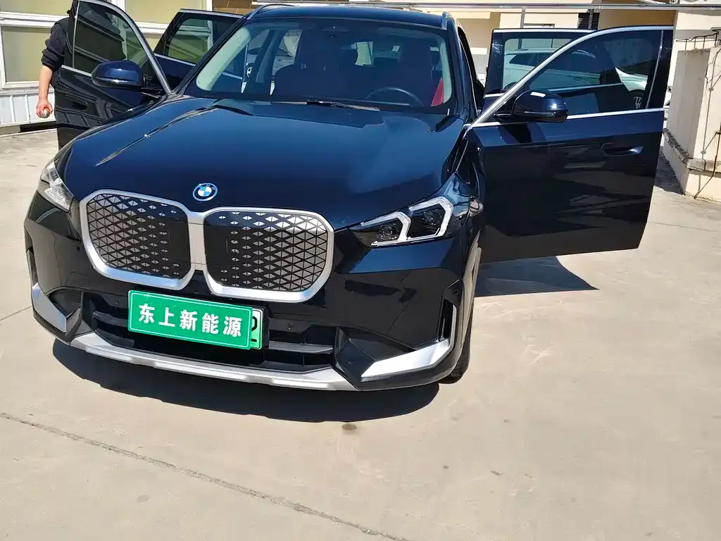 BMW iX1 2025 из CN, фото 7