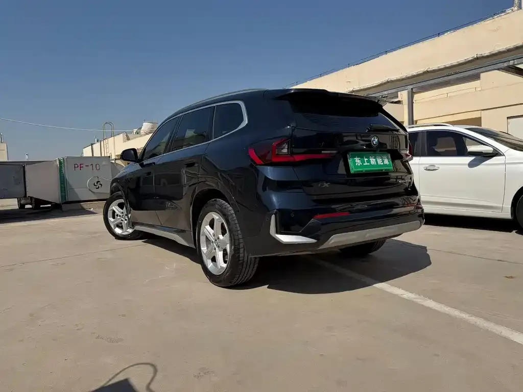 BMW iX1 2025 из CN, фото 9