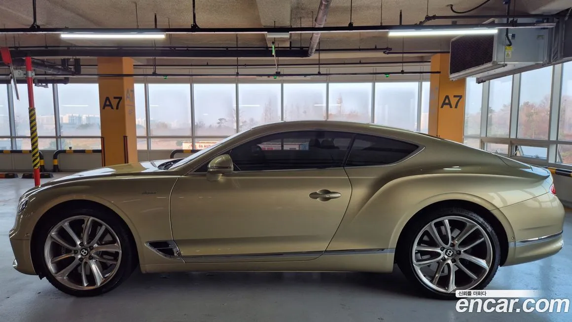 Bentley Continental 2023 из KR, фото 3