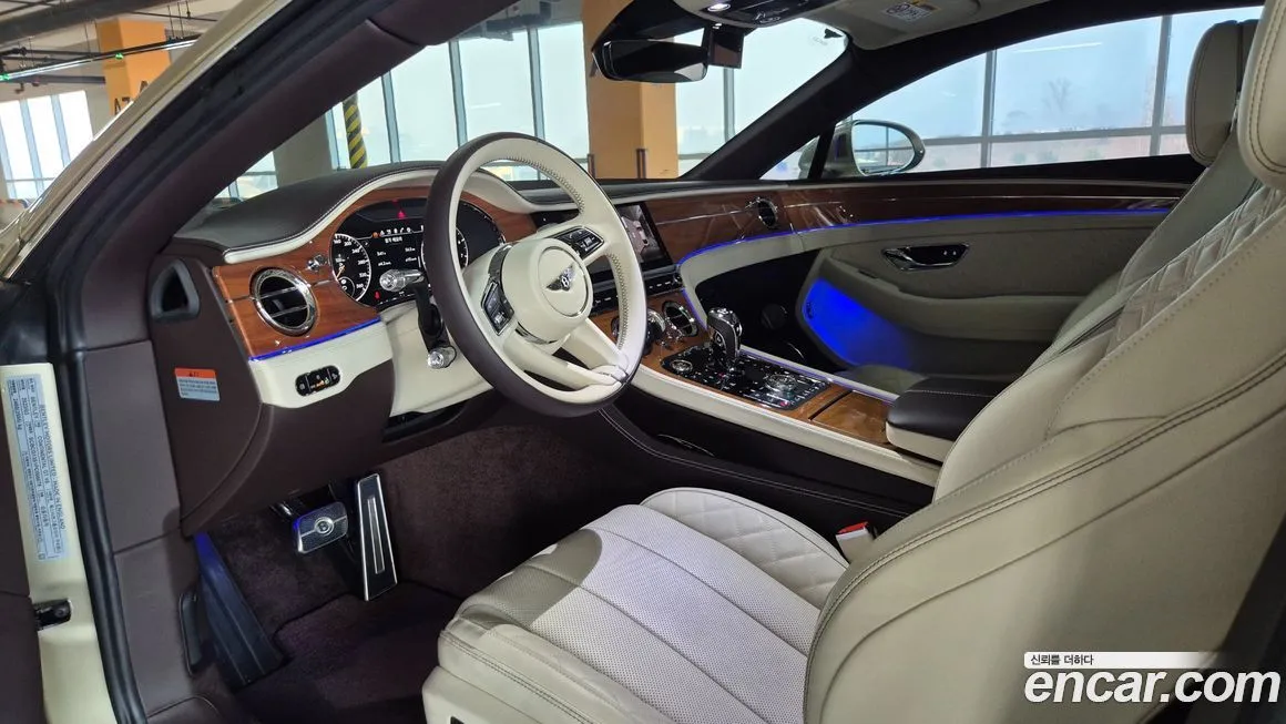 Bentley Continental 2023 из KR, фото 7