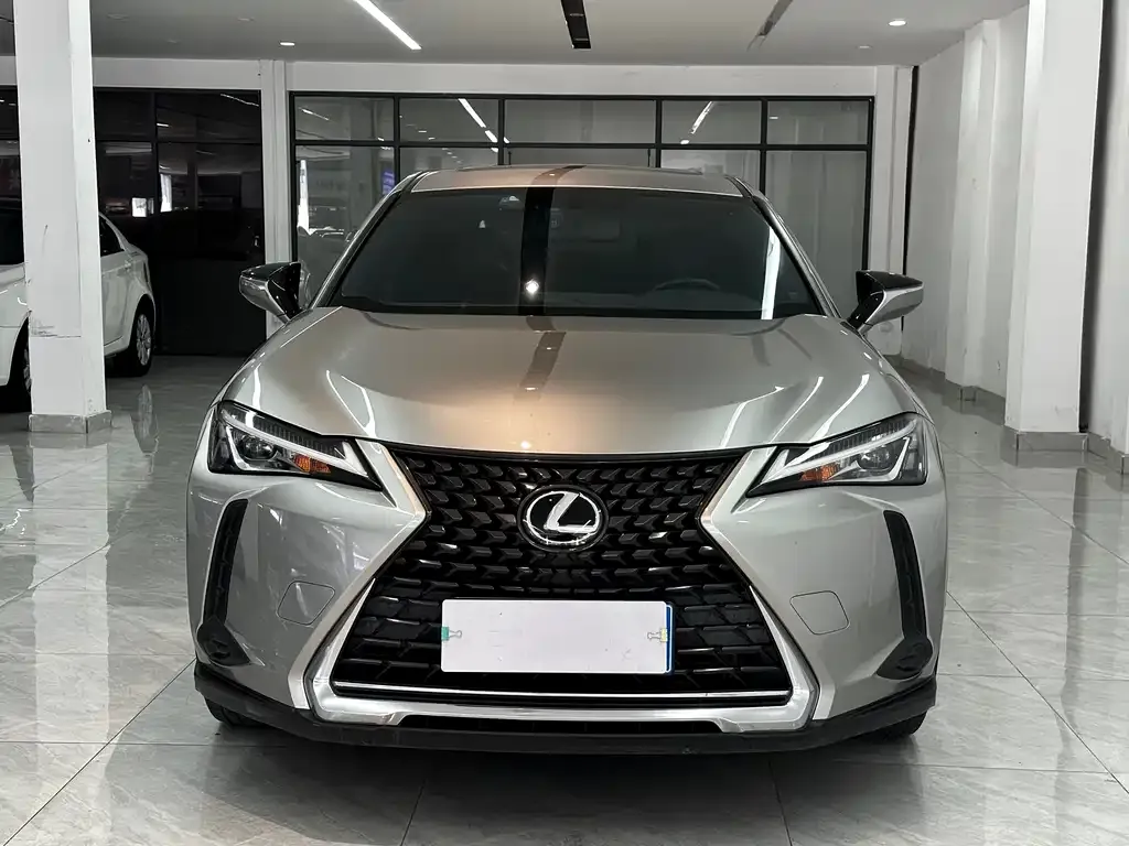 Lexus UX — фото 7