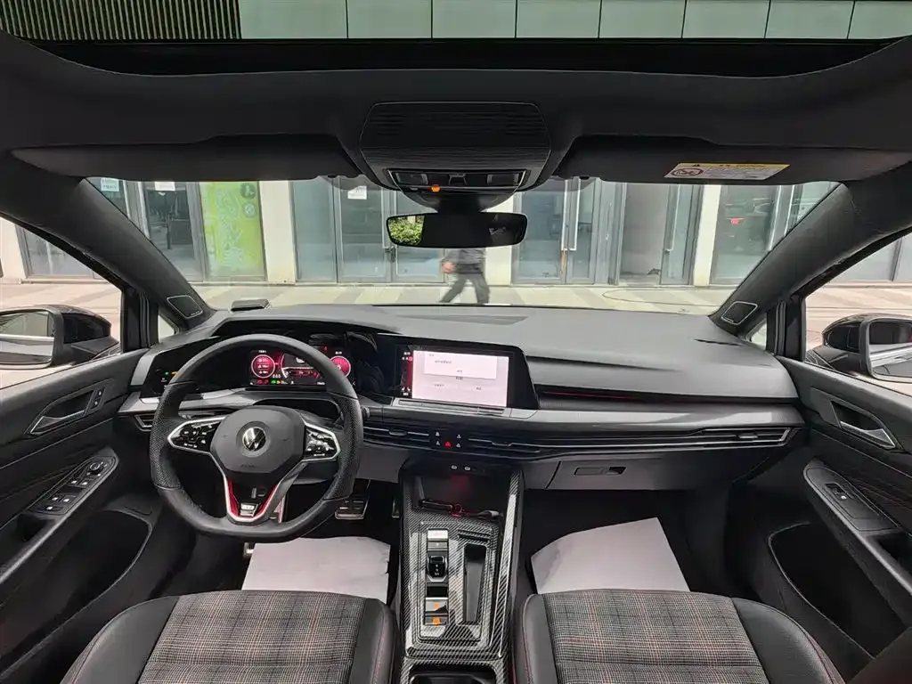 Volkswagen Golf GTI 2024 из CN, фото 2