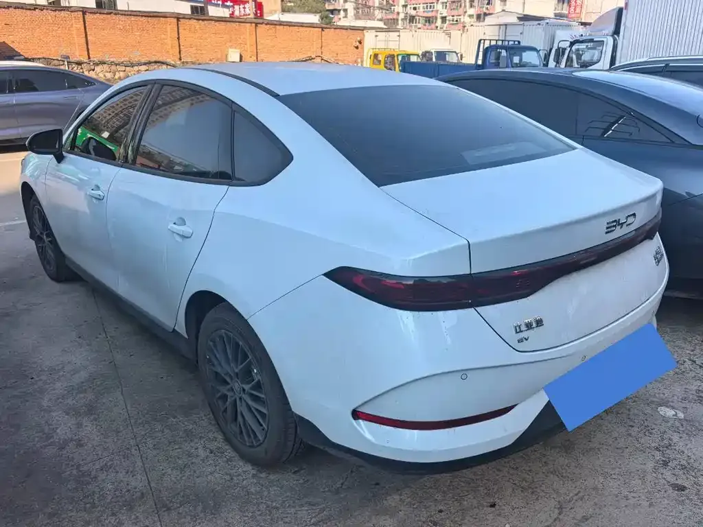 BYD Qin PLUS — фото 6