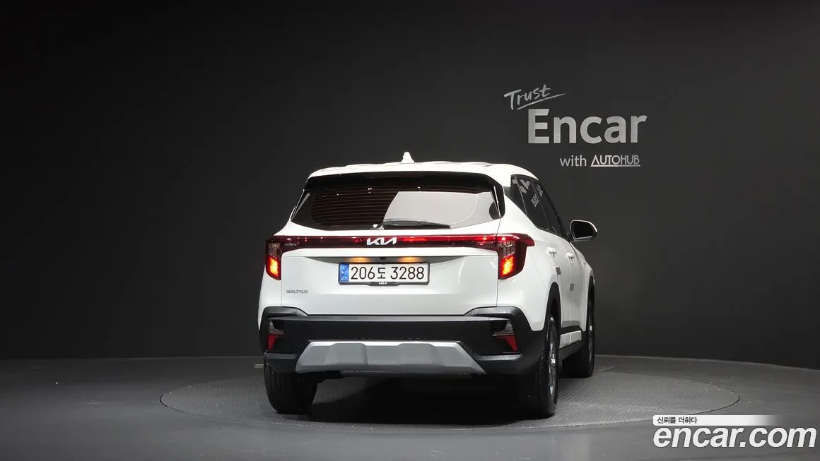 Kia Seltos 2023 из KR, фото 2