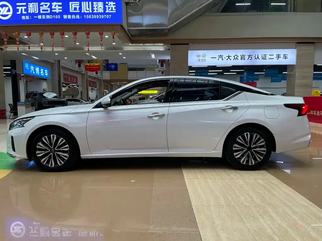 Nissan Teana — фото 2
