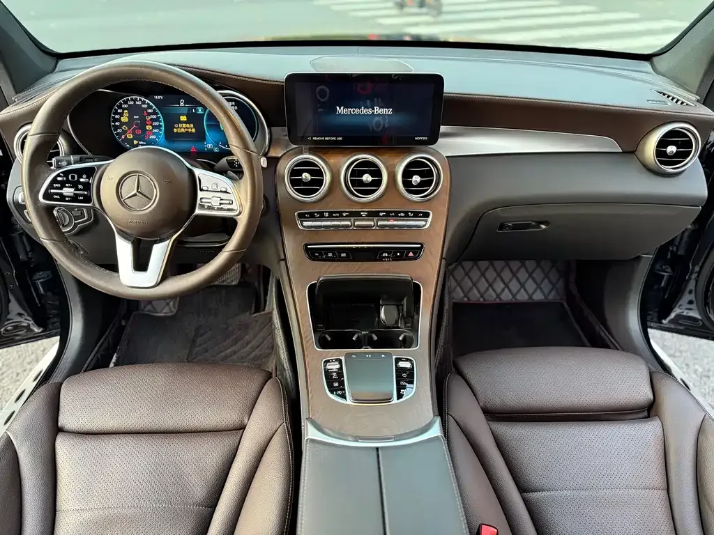 Mercedes-Benz GLC — фото 5