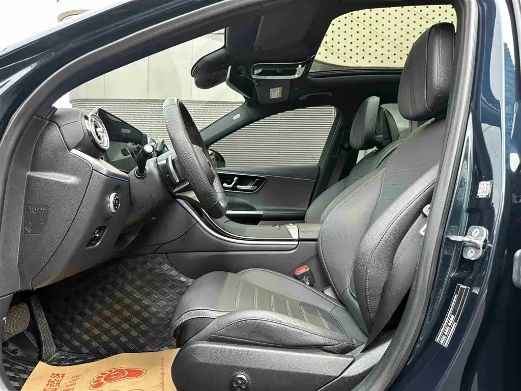 Mercedes-Benz C-Class 2024 из CN, фото 5