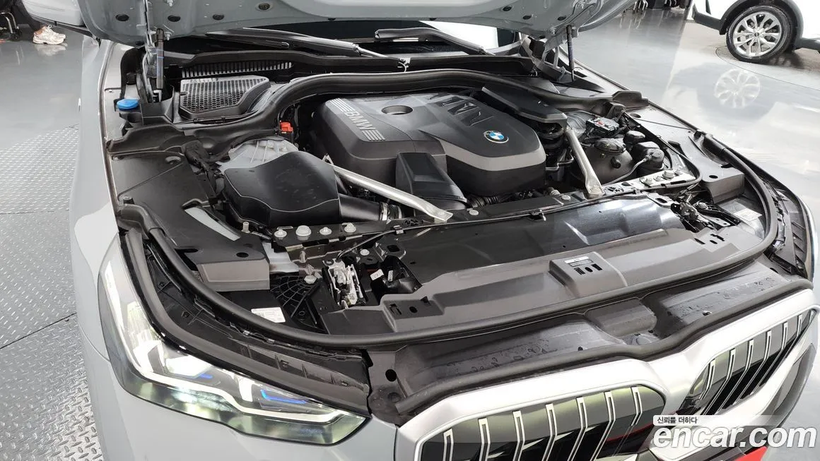 BMW 5-Series 2025 из KR, фото 5