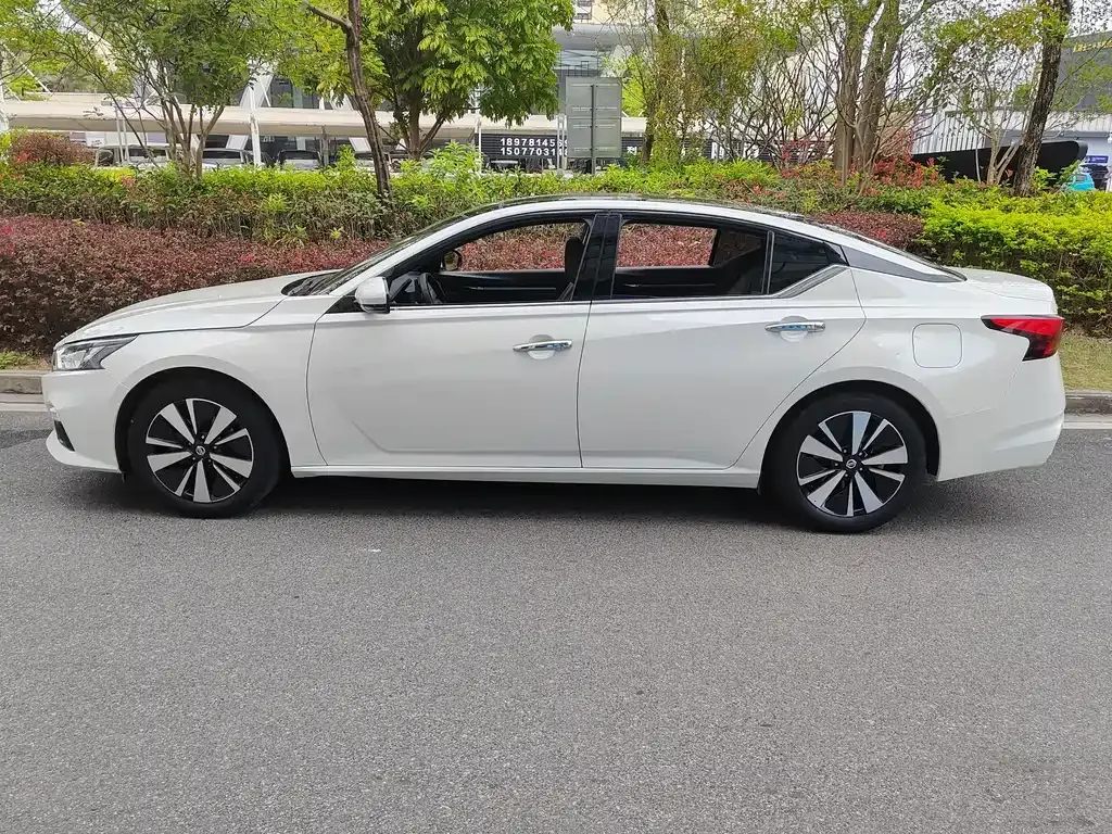Nissan Teana — фото 8