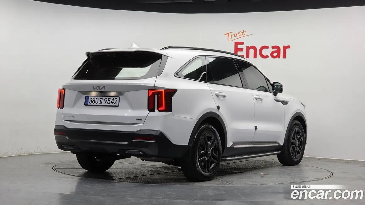 Kia Sorento — фото 6
