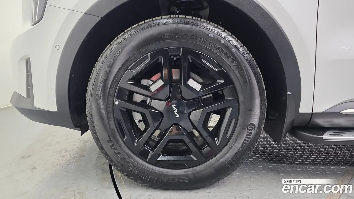 Kia Sorento — фото 8