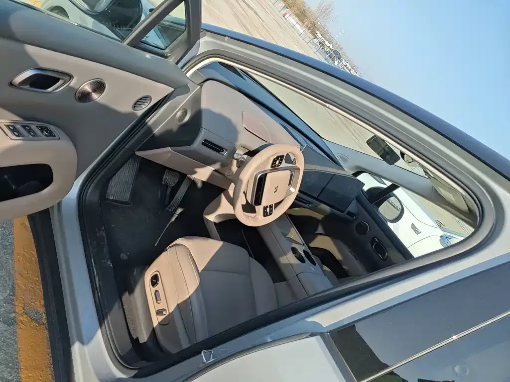 Li Auto i8 2025 из CN, фото 3