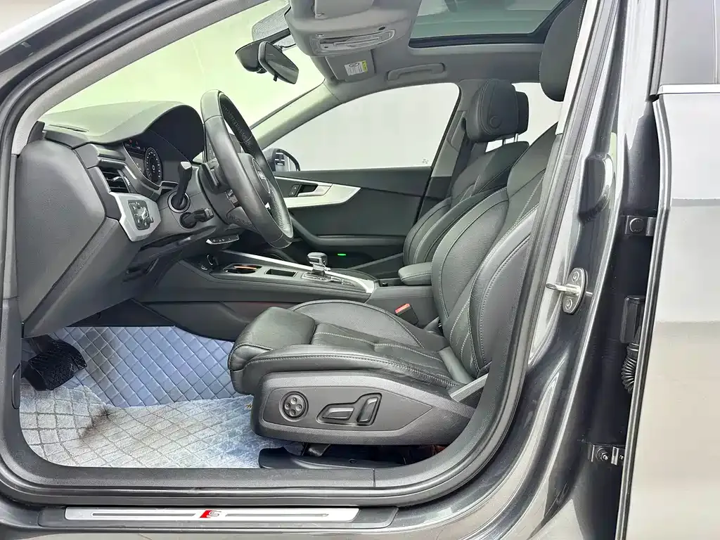 Audi A4L 2022 из CN, фото 7