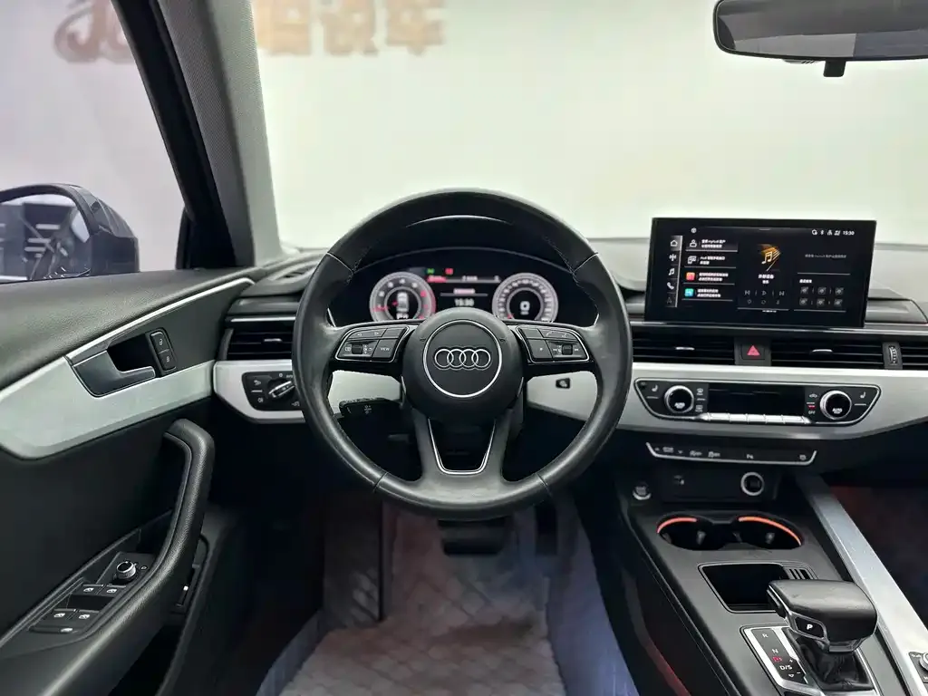 Audi A4L 2022 из CN, фото 5
