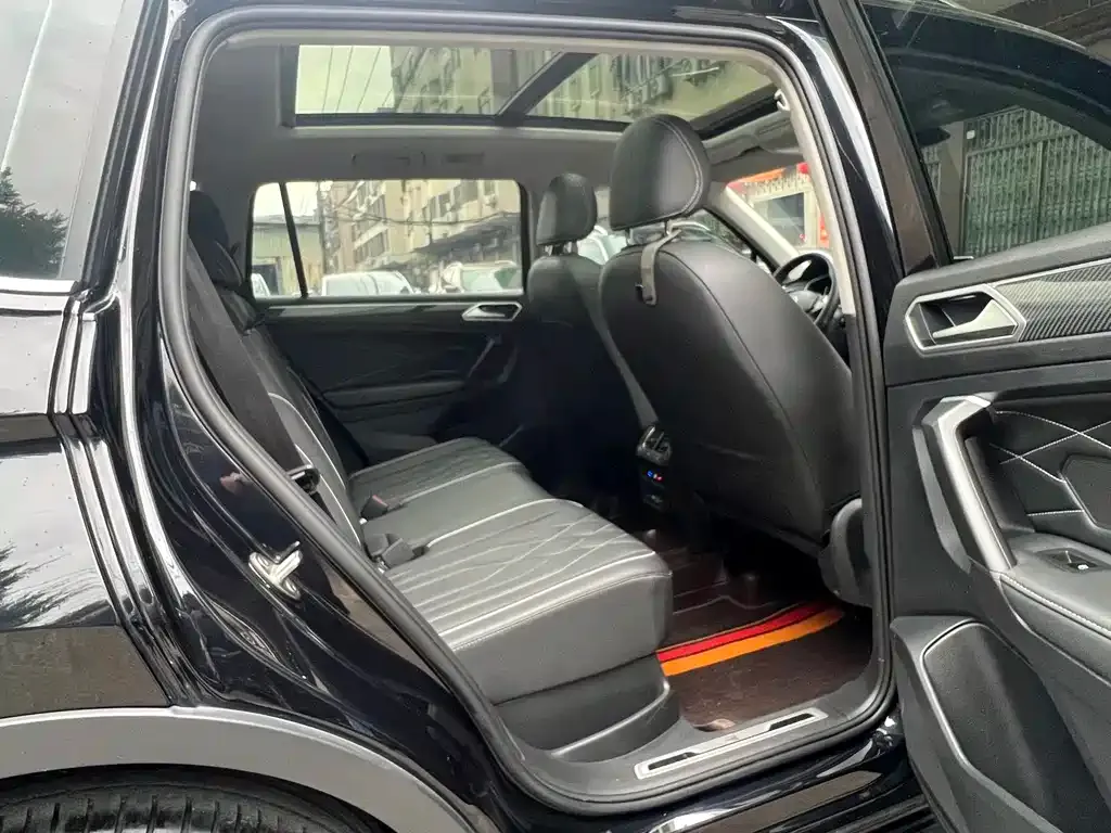 Volkswagen Tiguan L 2022 из CN, фото 10