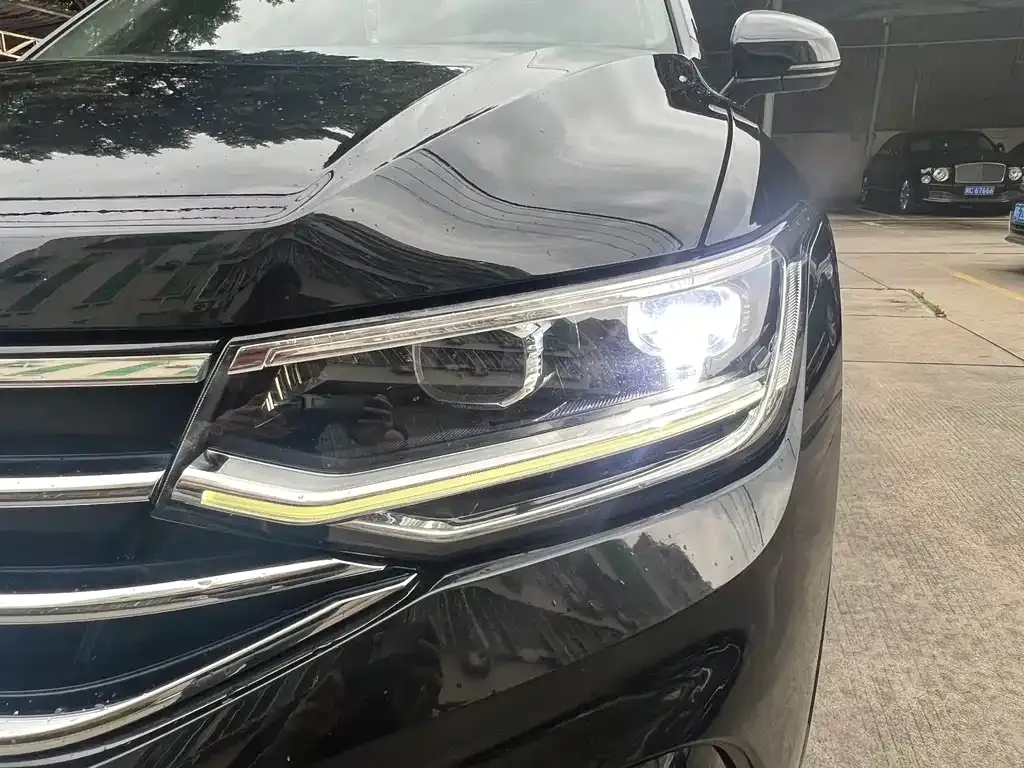 Volkswagen Tiguan L 2022 из CN, фото 3