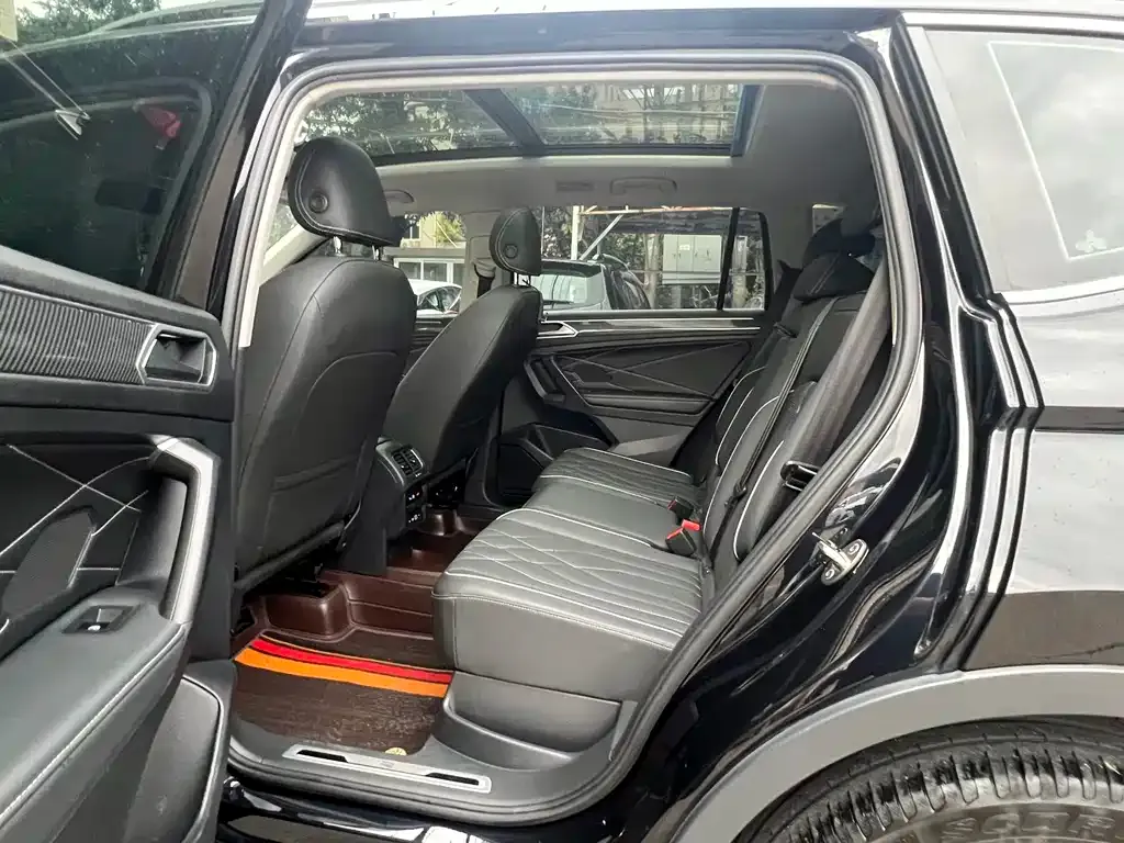Volkswagen Tiguan L 2022 из CN, фото 5